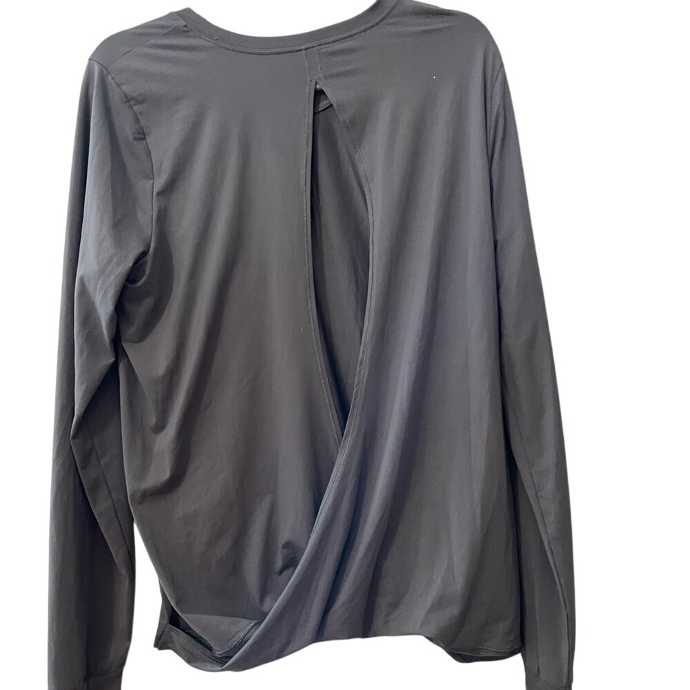 Spanx XL/XG Gray Long Sleeve Top Athletic Activewear Thumb Hole - Picture 5 of 6